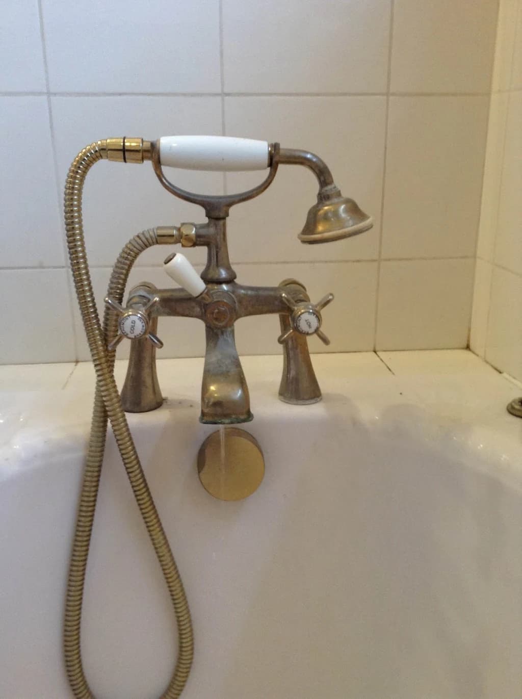 Recent New bath tap